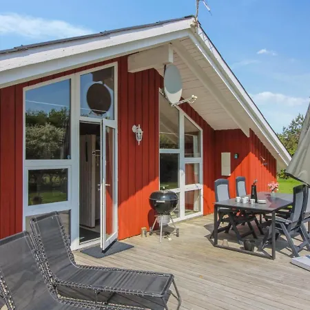 Menka - 1-3km From The Sea In Nw Jutland By Interhome