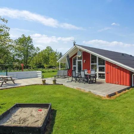 Menka - 1-3km From The Sea In Nw Jutland By Interhome Holiday home