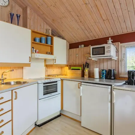 Feriehus Menka - 1-3km From The Sea By Interhome *